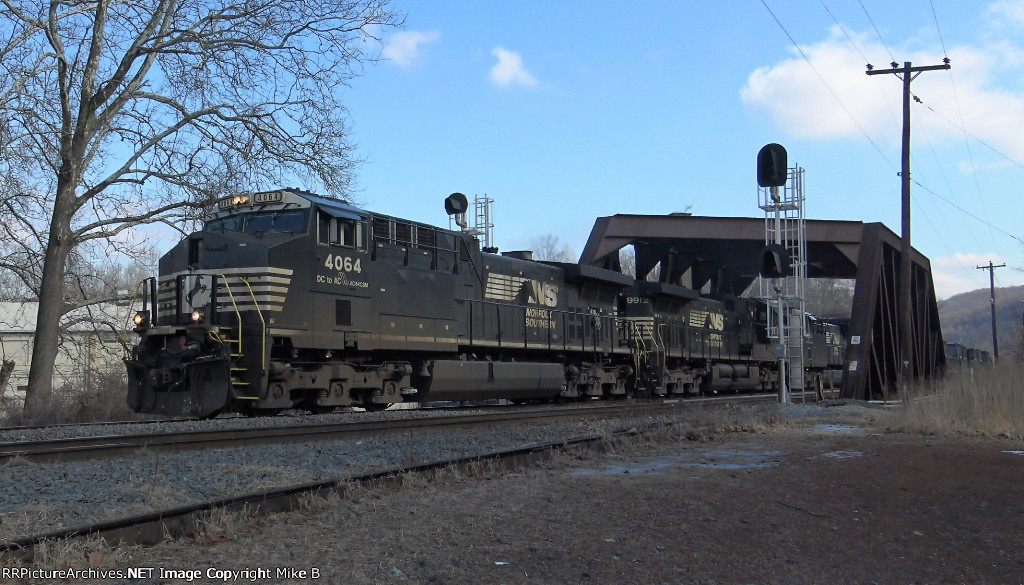 NS 4064